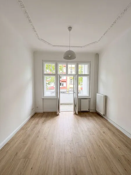Großzügige 3,5-Zimmer-Altbauwohnung nach Renovierung – Berlin-Spandau, Wilhelmstadt, Innenhof, ruhig — photo 1
